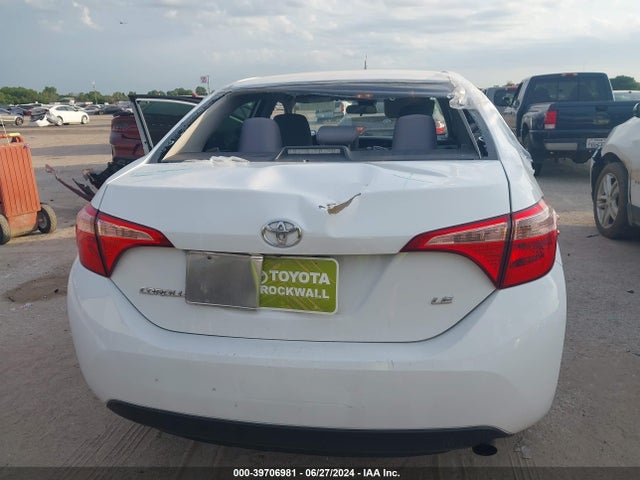 Toyota COROLLA LE 2018 5YFBURHE0JP760616 Image 6