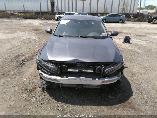 1HGCV2F9XJA052006 Honda Accord Touring 2.0t