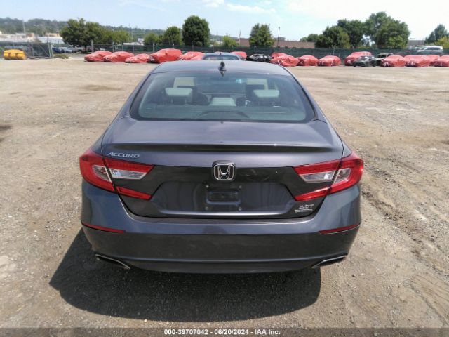 1HGCV2F9XJA052006 Honda Accord Touring 2.0t