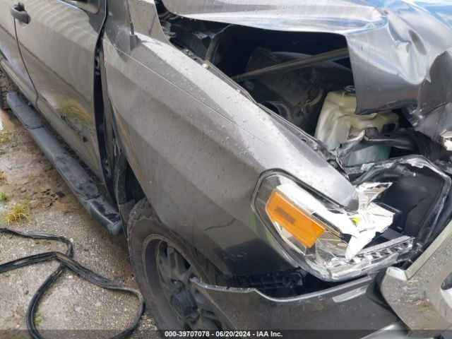 5TFEM5F10GX108496 Toyota Tundra Sr5 4.6l V8
