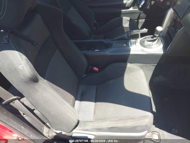 Toyota 86 2017 JF1ZNAA13H8709773 Image 5