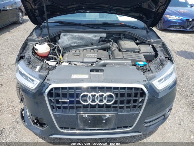 WA1GFCFS7FR013043 Audi Q3 2.0t Premium Plus