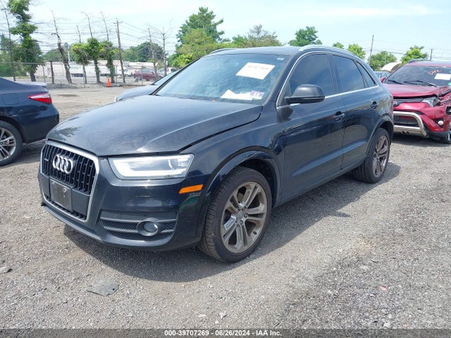 WA1GFCFS7FR013043 Audi Q3 2.0t Premium Plus