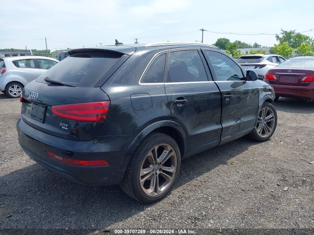 WA1GFCFS7FR013043 Audi Q3 2.0t Premium Plus
