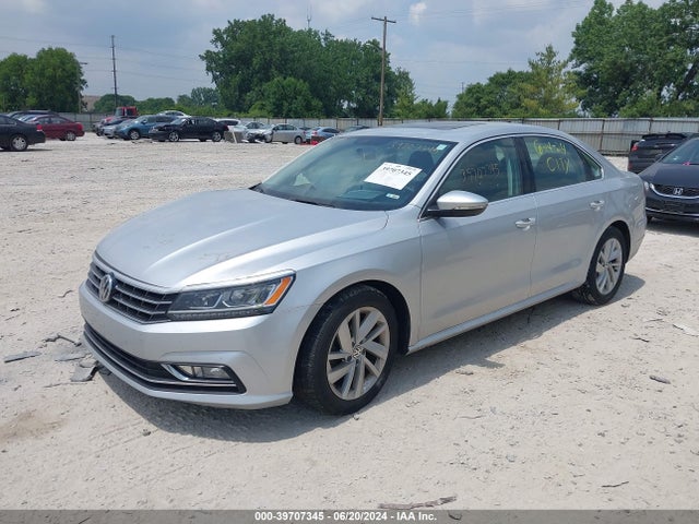 1VWBA7A37JC026065 Volkswagen Passat 2.0t Se