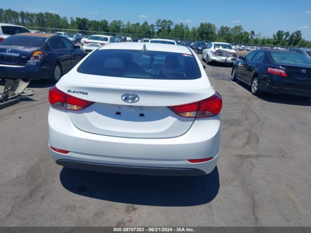 5NPDH4AE4FH631714 Hyundai ELANTRA SE