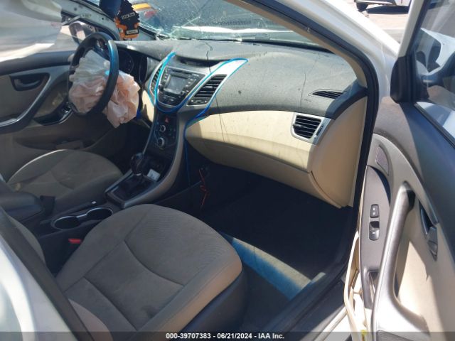 5NPDH4AE4FH631714 Hyundai ELANTRA SE