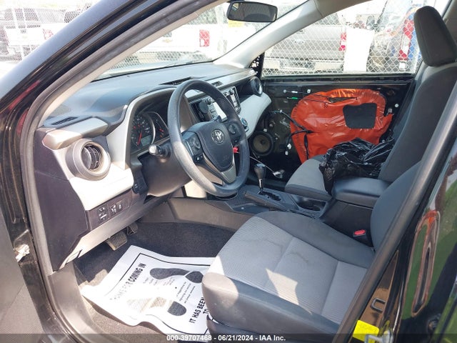 Toyota RAV4 LE 2015 2T3BFREV1FW371270 Image 5