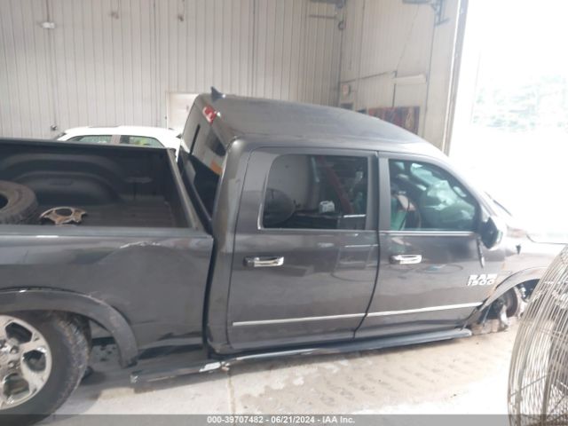 1C6RR7VM1JS293728 RAM 1500 Laramie  4x4 6'4 Box