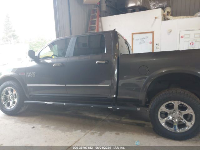 1C6RR7VM1JS293728 RAM 1500 Laramie  4x4 6'4 Box