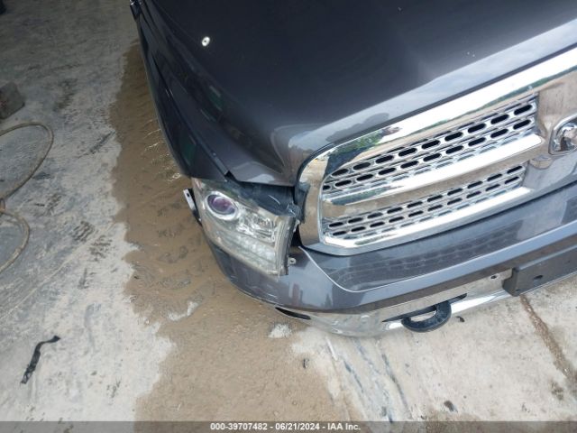 1C6RR7VM1JS293728 RAM 1500 Laramie  4x4 6'4 Box