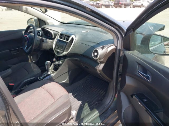 1G1JD6SH9J4116024 Chevrolet Sonic Lt Auto