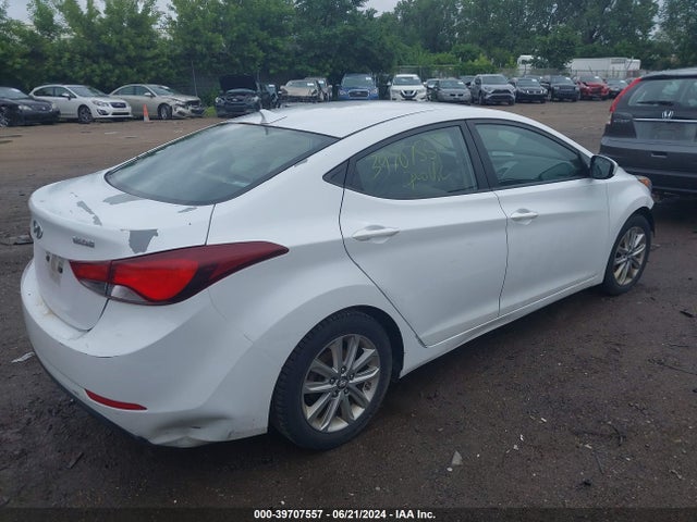 Hyundai ELANTRA SE 2015 5NPDH4AE2FH572615 Image 4