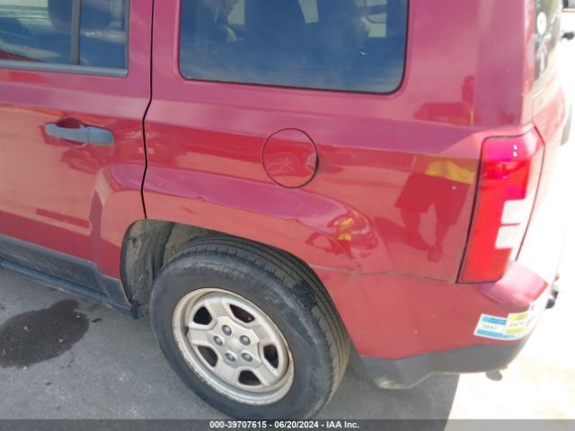 1C4NJPBB7FD387593 Jeep Patriot Sport