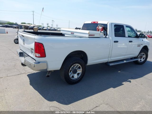 3C6UR5HJ0HG716204 RAM 2500 Tradesman  4x4 8' Box