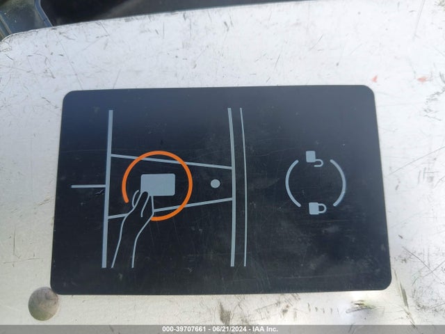 2023 TESLA MODEL 3 5YJ3E1EA1PF543262 Photo 10
