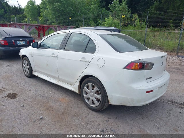 JA32U2FU8FU013940 Mitsubishi LANCER ES