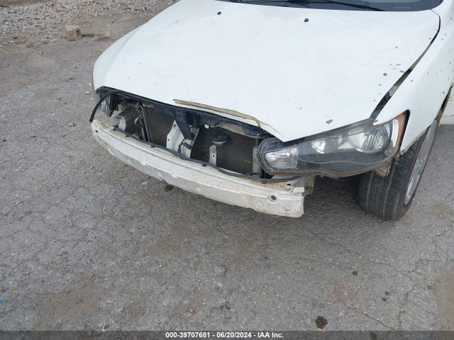JA32U2FU8FU013940 Mitsubishi LANCER ES