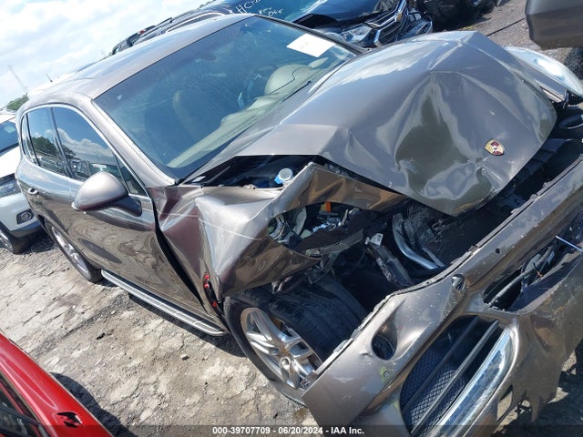 2013 PORSCHE CAYENNE WP1AB2A2XDLA85247 Photo 0