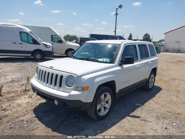 Jeep Patriot Latitude 2014 1C4NJRFB8ED816731 Image 2