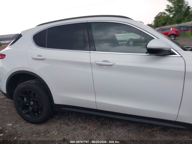 ZASPAKAN6M7D15150 Alfa Romeo Stelvio Awd