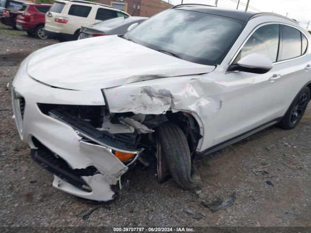 ZASPAKAN6M7D15150 Alfa Romeo Stelvio Awd