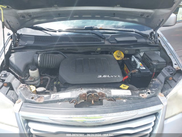 2C4RC1BG1ER324389 Chrysler Town & Country Touring
