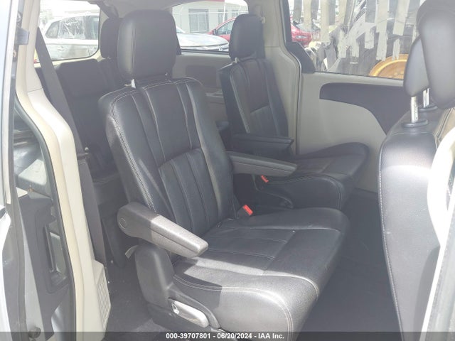 2C4RC1BG1ER324389 Chrysler Town & Country Touring
