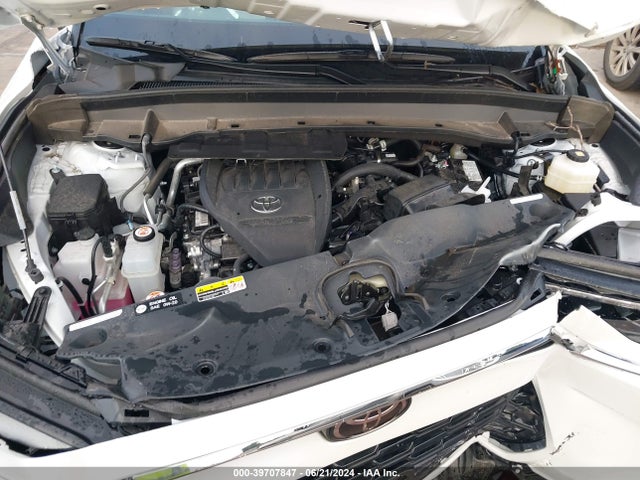 Toyota Grand Highlander Limited 2024 5TDAAAB51RS022129 Image 10