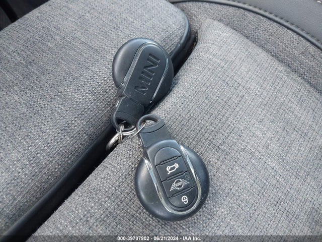 2020 MINI COUNTRYMAN WMZYW7C04L3L62745 Photo 10