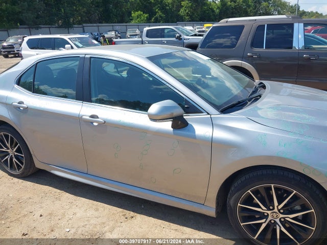Toyota CAMRY SE 2022 4T1G11AK7NU677074 Image 6