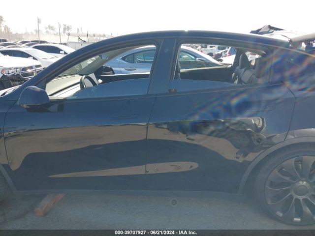 7SAYGDEF3NF506291 Tesla Model Y Performance Dual Motor All-wheel Drive
