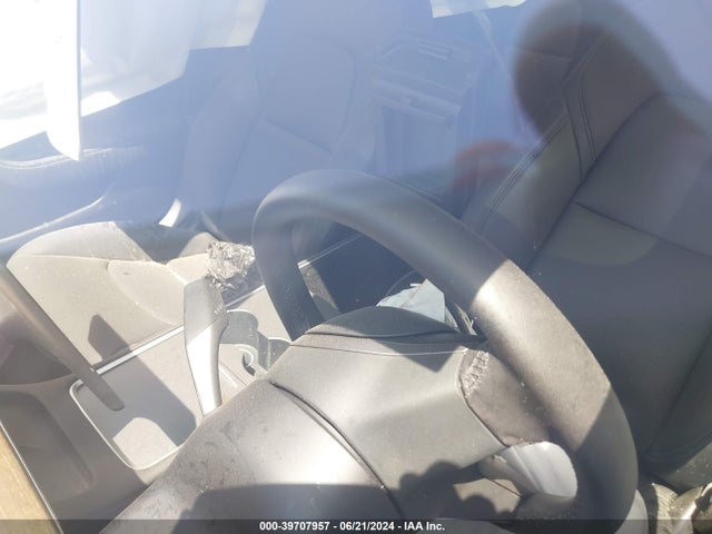 2023 TESLA MODEL 3 5YJ3E1EA2PF509072 Photo 4