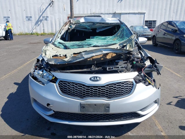 KIA FORTE LX 2016 KNAFK4A60G5559881 Image 11