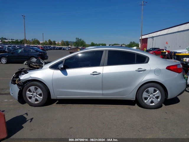 KIA FORTE LX 2016 KNAFK4A60G5559881 Image 13
