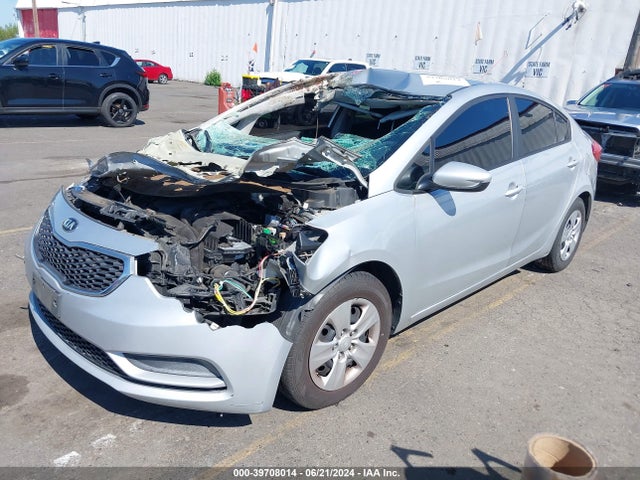 KIA FORTE LX 2016 KNAFK4A60G5559881 Image 2