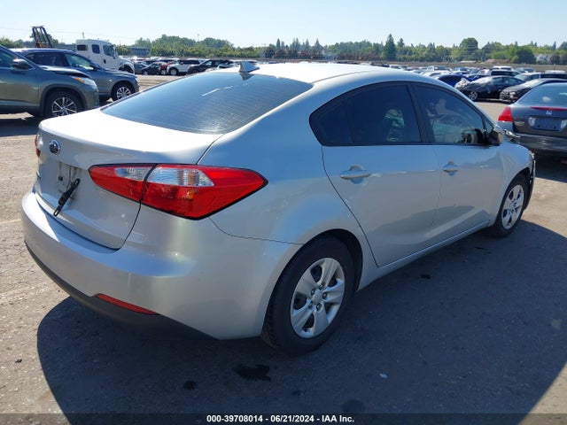 KIA FORTE LX 2016 KNAFK4A60G5559881 Image 4