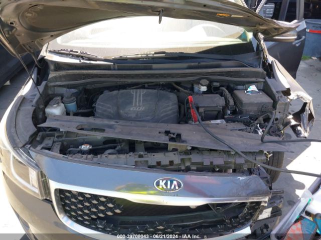 KNDMB5C10F6027220 KIA SEDONA LX