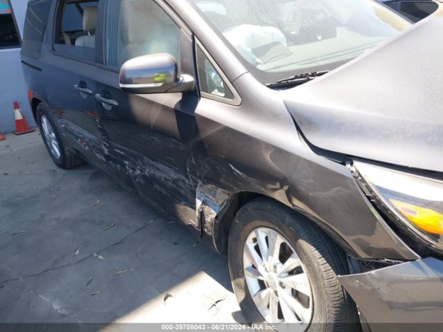 KNDMB5C10F6027220 KIA SEDONA LX