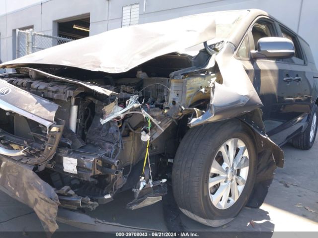 KNDMB5C10F6027220 KIA SEDONA LX