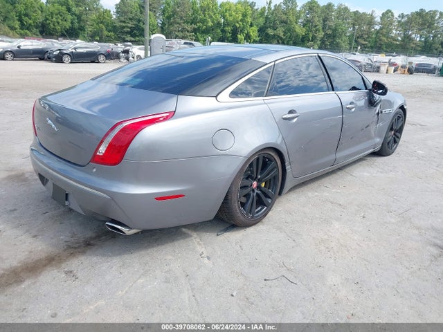 2012 JAGUAR XJ SAJWA2GB9CLV27775 Photo 3