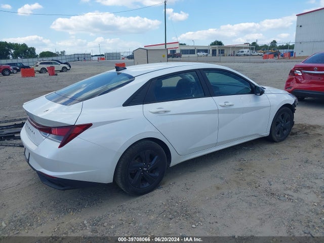 Hyundai ELANTRA SEL 2021 5NPLM4AG8MH025371 Image 4