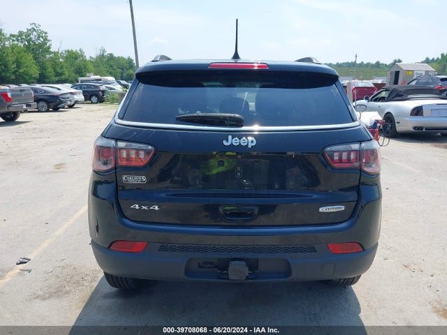 Jeep Compass Latitude 4x4 2018 3C4NJDBB3JT179924 Image 17