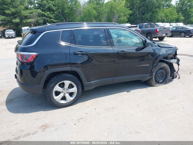 Jeep Compass Latitude 4x4 2018 3C4NJDBB3JT179924 Image 4