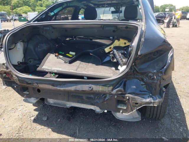 WDD3G4FB1KW028842 Mercedes-Benz A 220 4matic