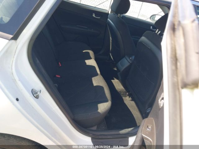 5XXGT4L32KG317265 KIA Optima Lx