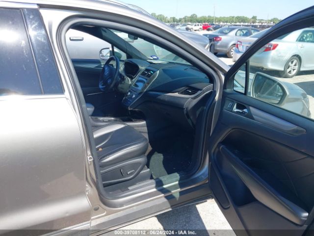 5LMCJ1C95GUJ15893 Lincoln Mkc Premier