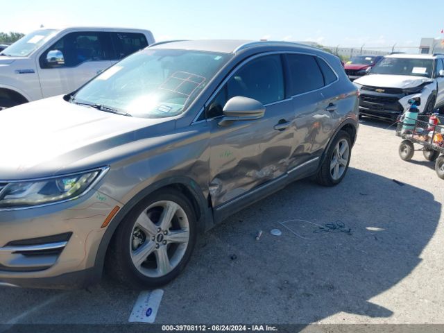 5LMCJ1C95GUJ15893 Lincoln Mkc Premier
