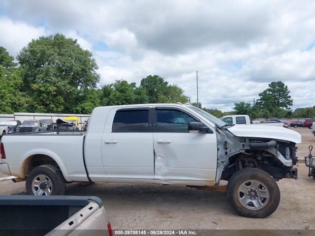 3C6UR5NL3JG173099 RAM 2500 Laramie Mega Cab 4x4 6'4 Box