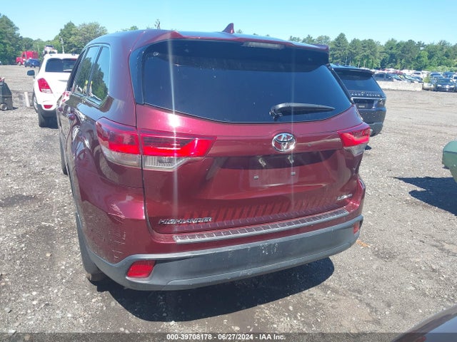 Toyota Highlander Le Plus 2019 5TDBZRFH7KS947388 Image 16